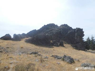 Cordal de altura en la Sierra Norte de Madrid; cañon del rio lobos rutas el robledal del oso el madr